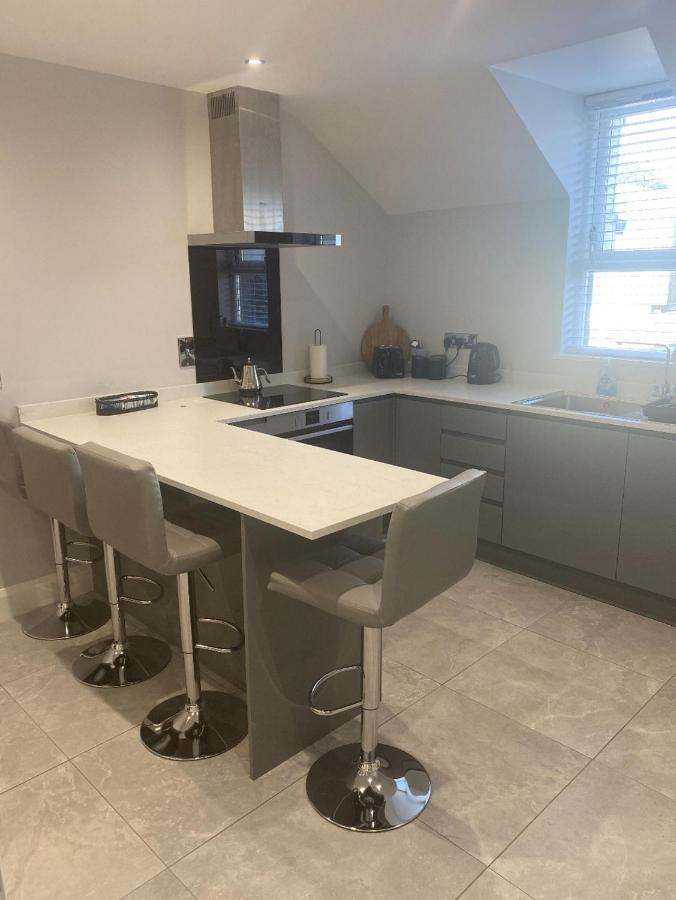 Modern 3-Bed Apartment In Magherafelt Sleeps 8 Екстериор снимка