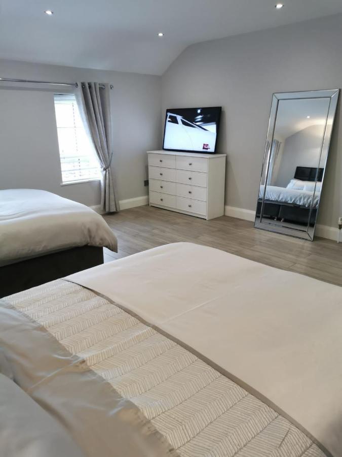 Modern 3-Bed Apartment In Magherafelt Sleeps 8 Екстериор снимка